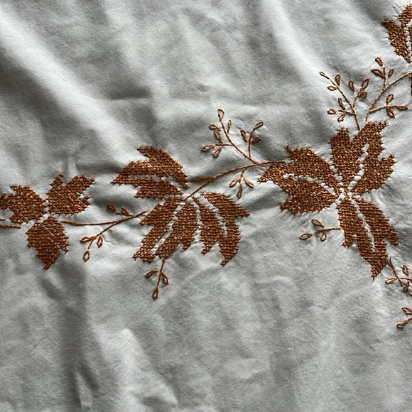 Hand Embroidered Round Tablecloth - Picture 4 of 4
